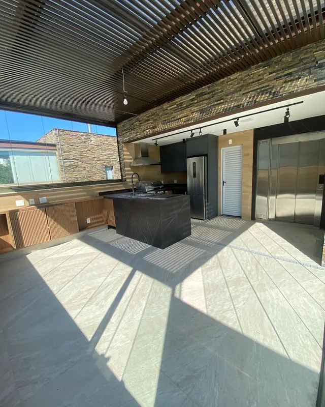 Terraço com pergolado